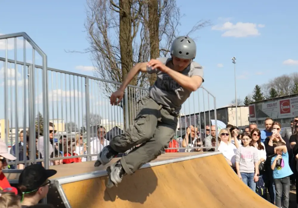 Skatepark Jarosław: Odkryj najlepsze miejsce dla skaterów w mieście