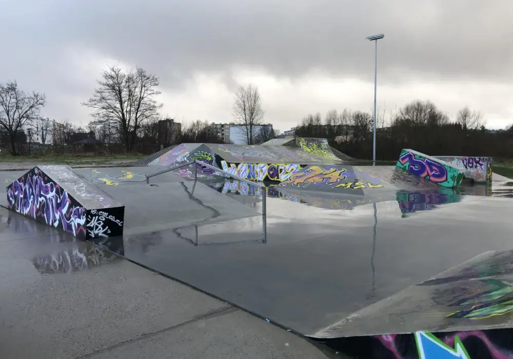 Skatepark Szczecinek - idealne miejsce dla miłośników sportów ekstremalnych