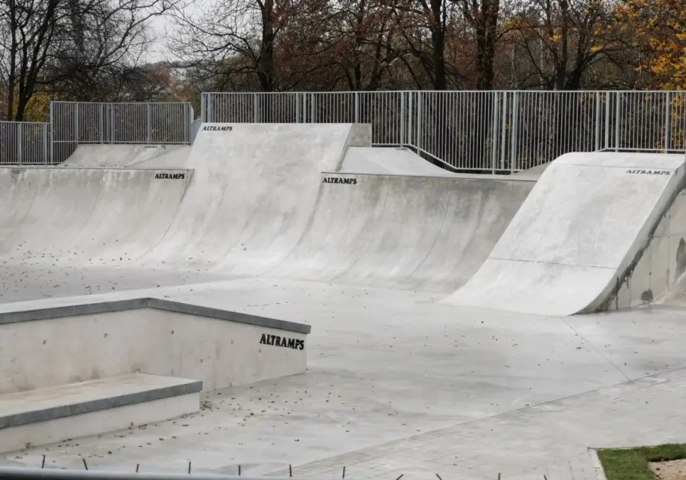 Skatepark Chrzanów: Nowoczesne atrakcje i nadchodzące wydarzenia