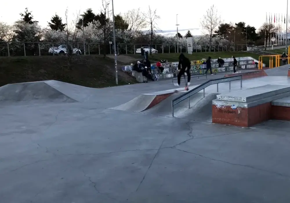 Najlepsze kryte skateparki w Polsce - gdzie je znaleźć i co oferują