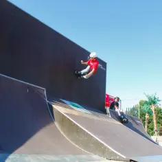 Kryty skatepark Poznań - idealne miejsce na trening w każdą pogodę