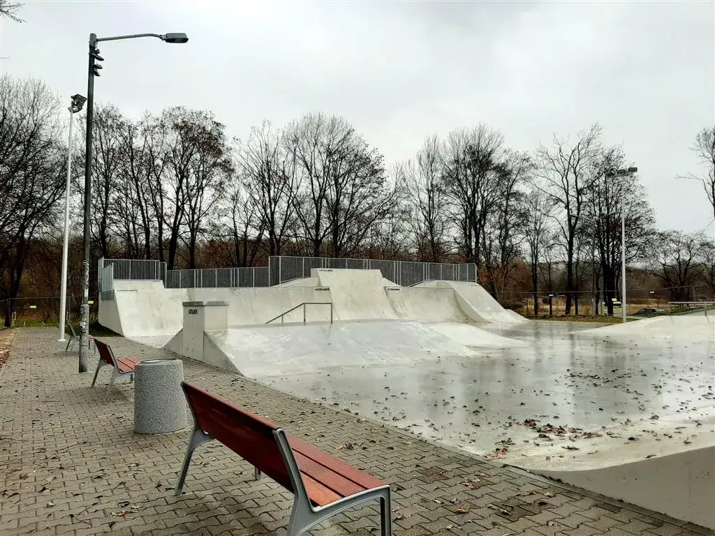 Zdjęcie Skatepark Chrzanów: Nowoczesne atrakcje i nadchodzące wydarzenia