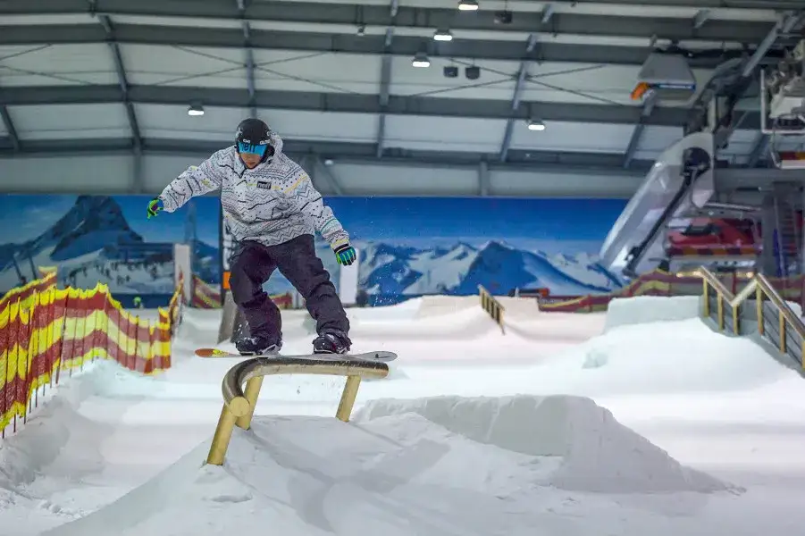 Zdjęcie Gdzie najlepiej na snowboard: najlepsze ośrodki w Europie i Polsce