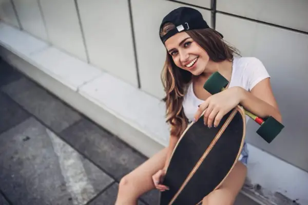 Longboard - co to jest i dlaczego warto go mieć w swojej kolekcji